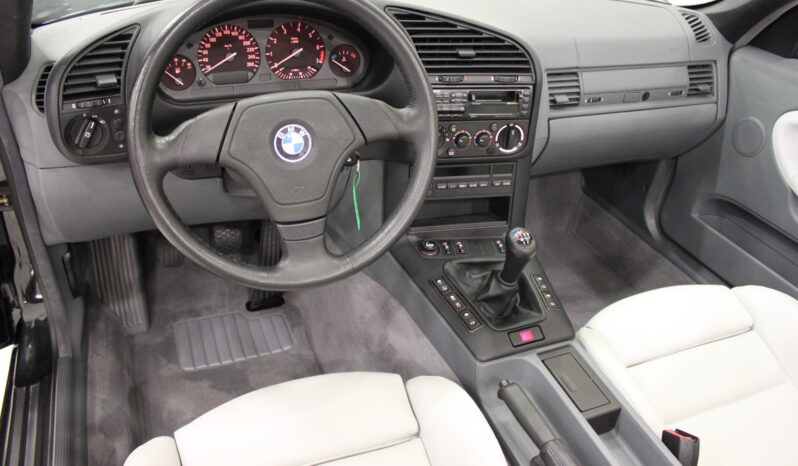BMW 328i Cabrio M-Sport (CH) (1.Hand) voll