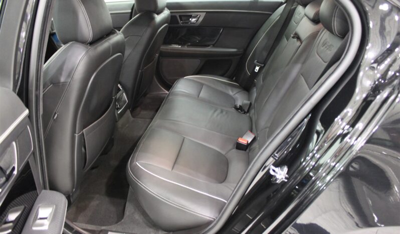 JAGUAR XF 5.0 V8 S/C XFR-S (CH) 551 PS (Limousine) voll