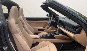 PORSCHE 911 Targa 4 GTS PDK (CH) voll